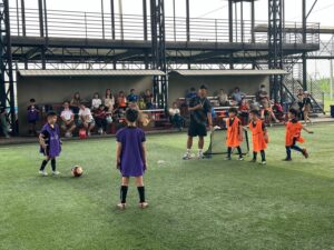 Newchapterfootballclub สอนฟุตบอลเด็กสนามนนทบุรี7